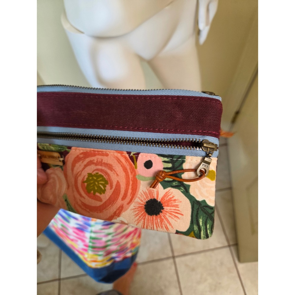 Lisa Maree Multi Color Abstract Canvas Tote Bag with Bamboo Handles and Pouch - Picture 5 of 13